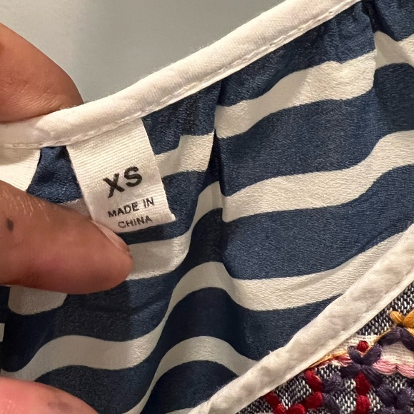 ANTHROPOLOGIE ONE SEPTEMBER - pattern tank top, size XS, super cute & worn once - Picture 6 of 6